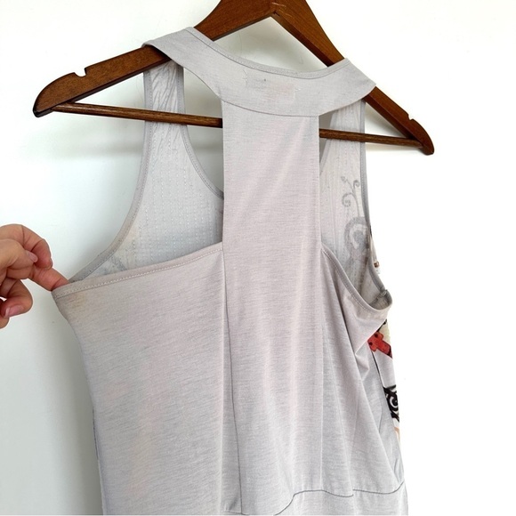 B. Bella tank top with sparkly sequins, form fitting, racer back style - Picture 5 of 9